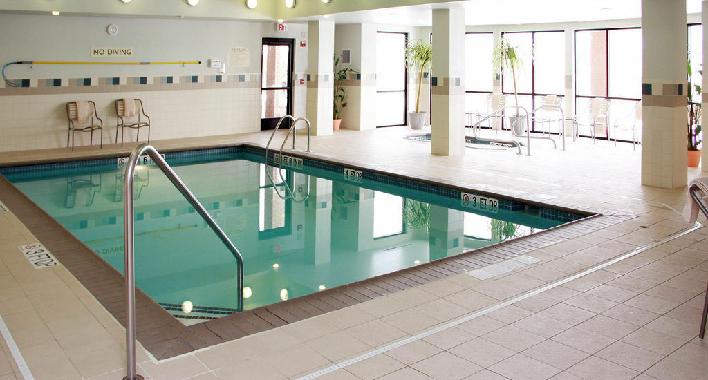 מלון ווסט דה מוין Courtyard Des Moines West-Jordan Creek מראה חיצוני תמונה
